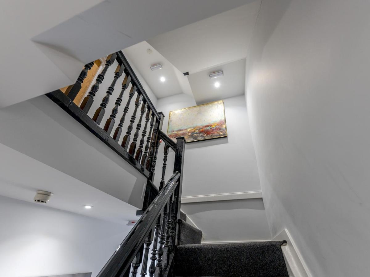 Pass The Keys 5B One Bedrom Central Modern Apartment シュルーズベリー エクステリア 写真